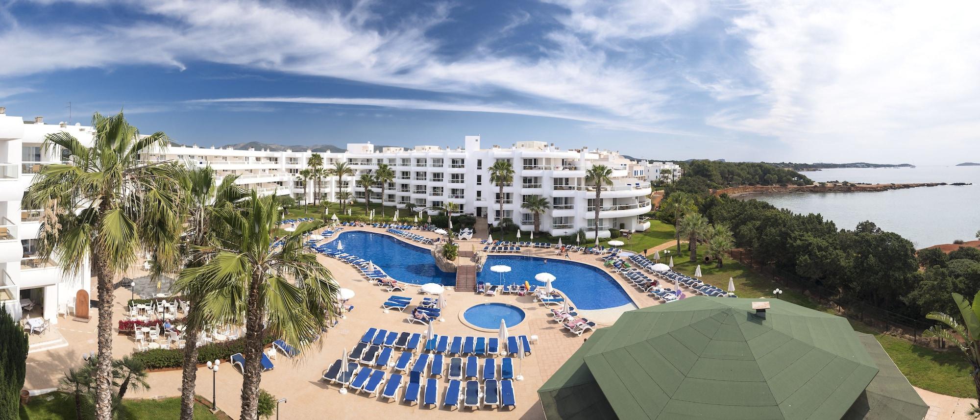 Aparthotel Tropic Garden Santa Eularia des Riu Exteriör bild