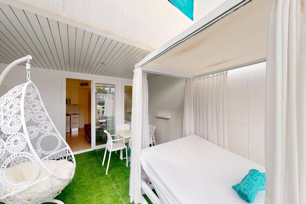 Aparthotel Tropic Garden Santa Eularia des Riu Exteriör bild