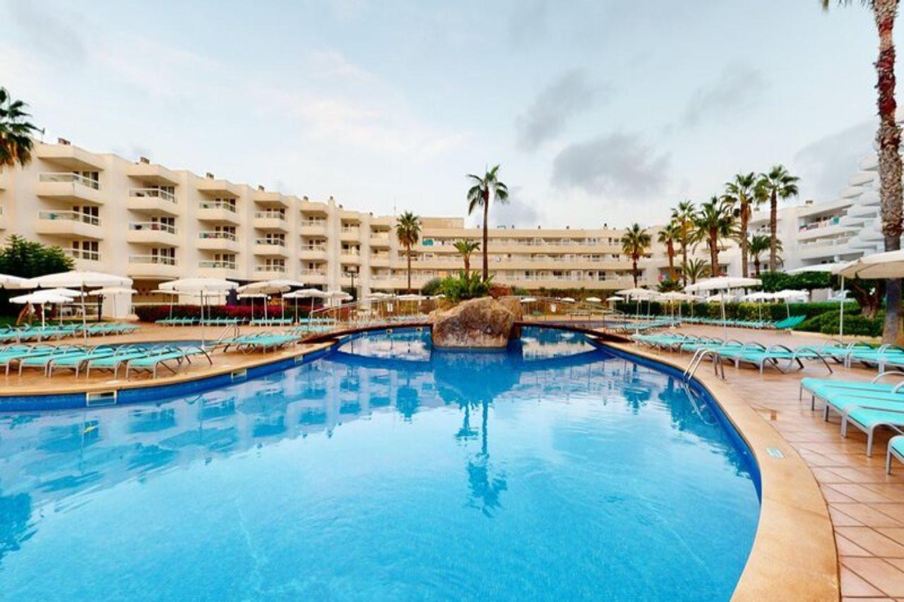 Aparthotel Tropic Garden Santa Eularia des Riu Exteriör bild