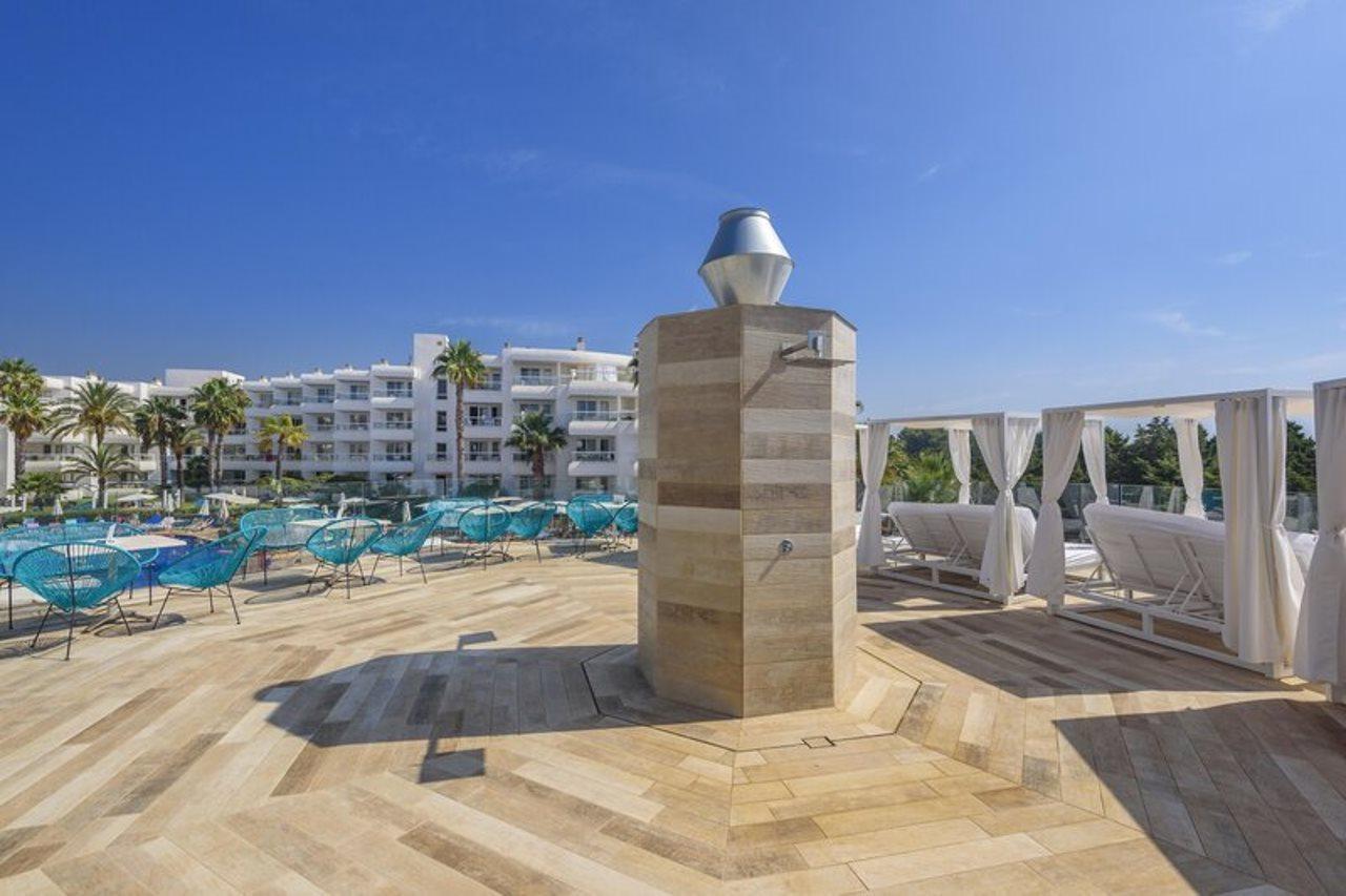 Aparthotel Tropic Garden Santa Eularia des Riu Exteriör bild