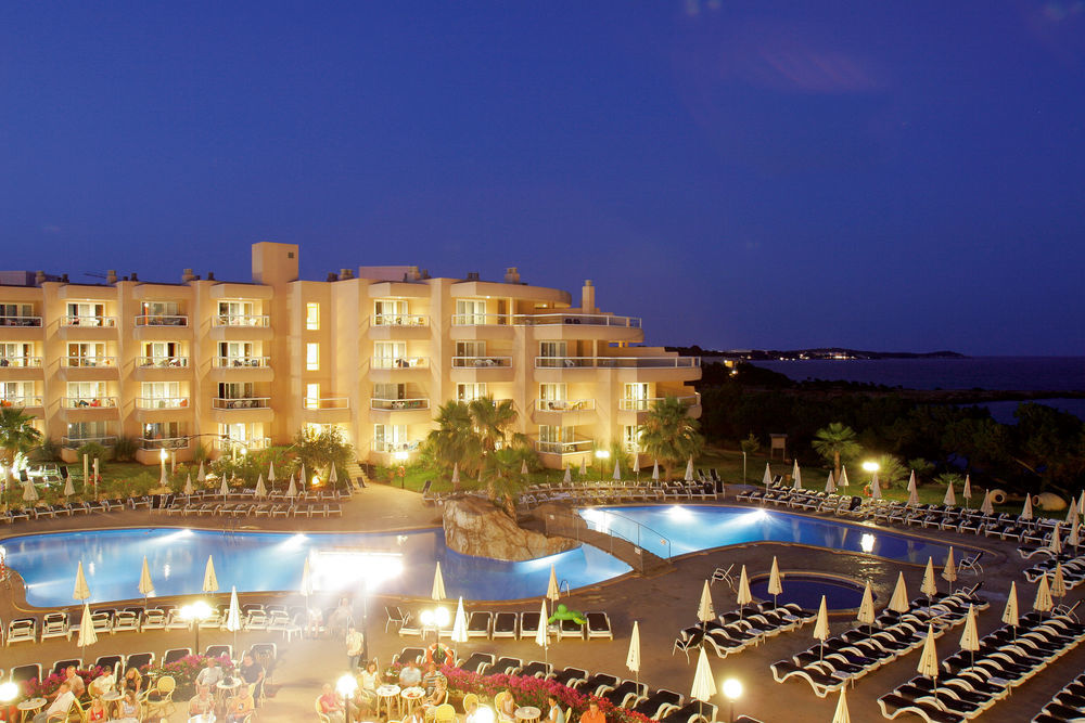 Aparthotel Tropic Garden Santa Eularia des Riu Exteriör bild