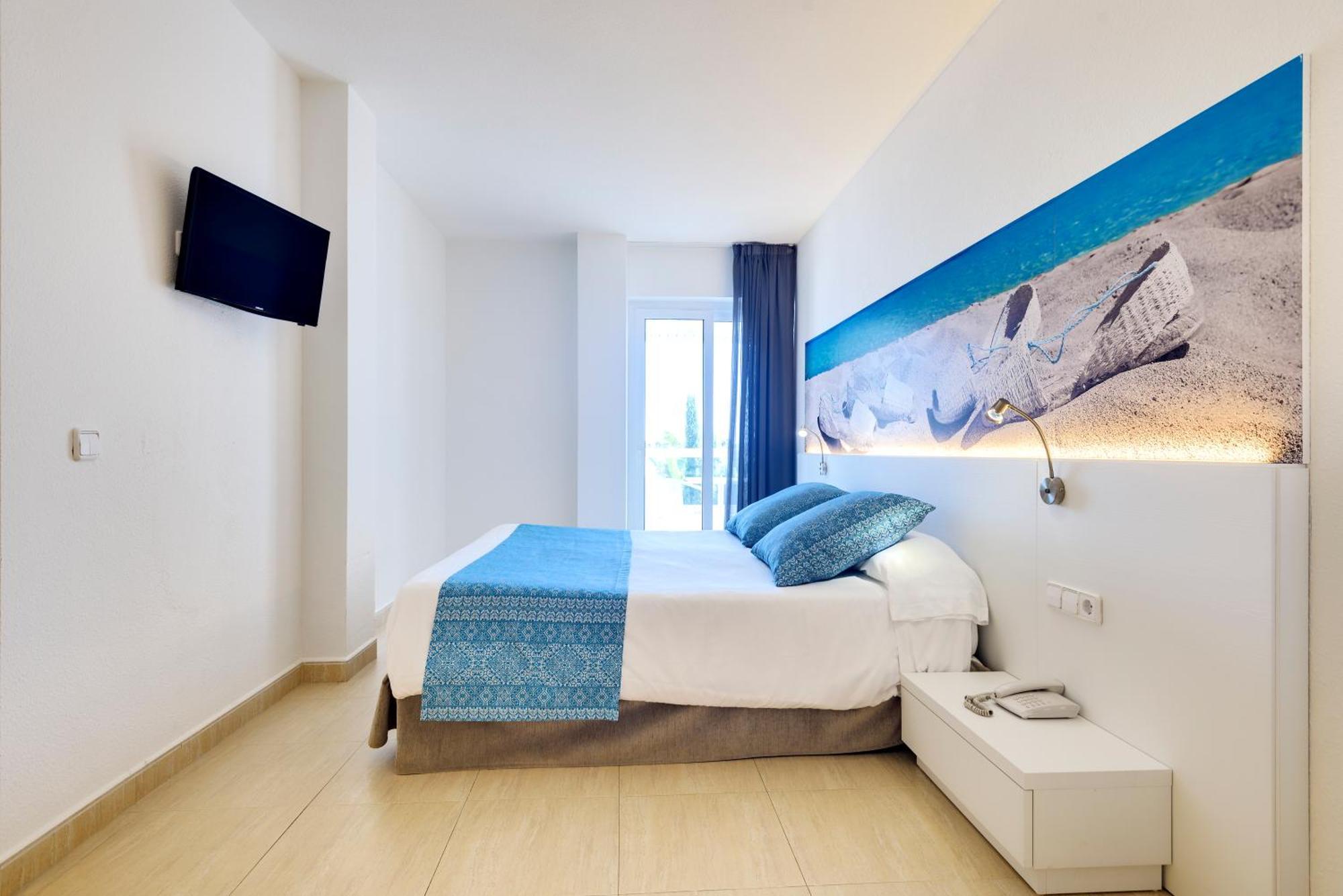 Aparthotel Tropic Garden Santa Eularia des Riu Exteriör bild