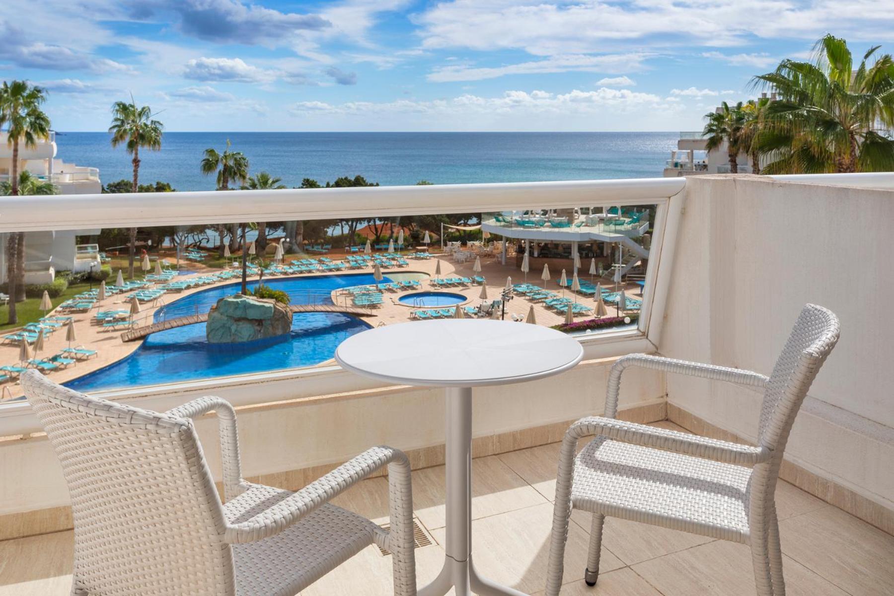 Aparthotel Tropic Garden Santa Eularia des Riu Exteriör bild